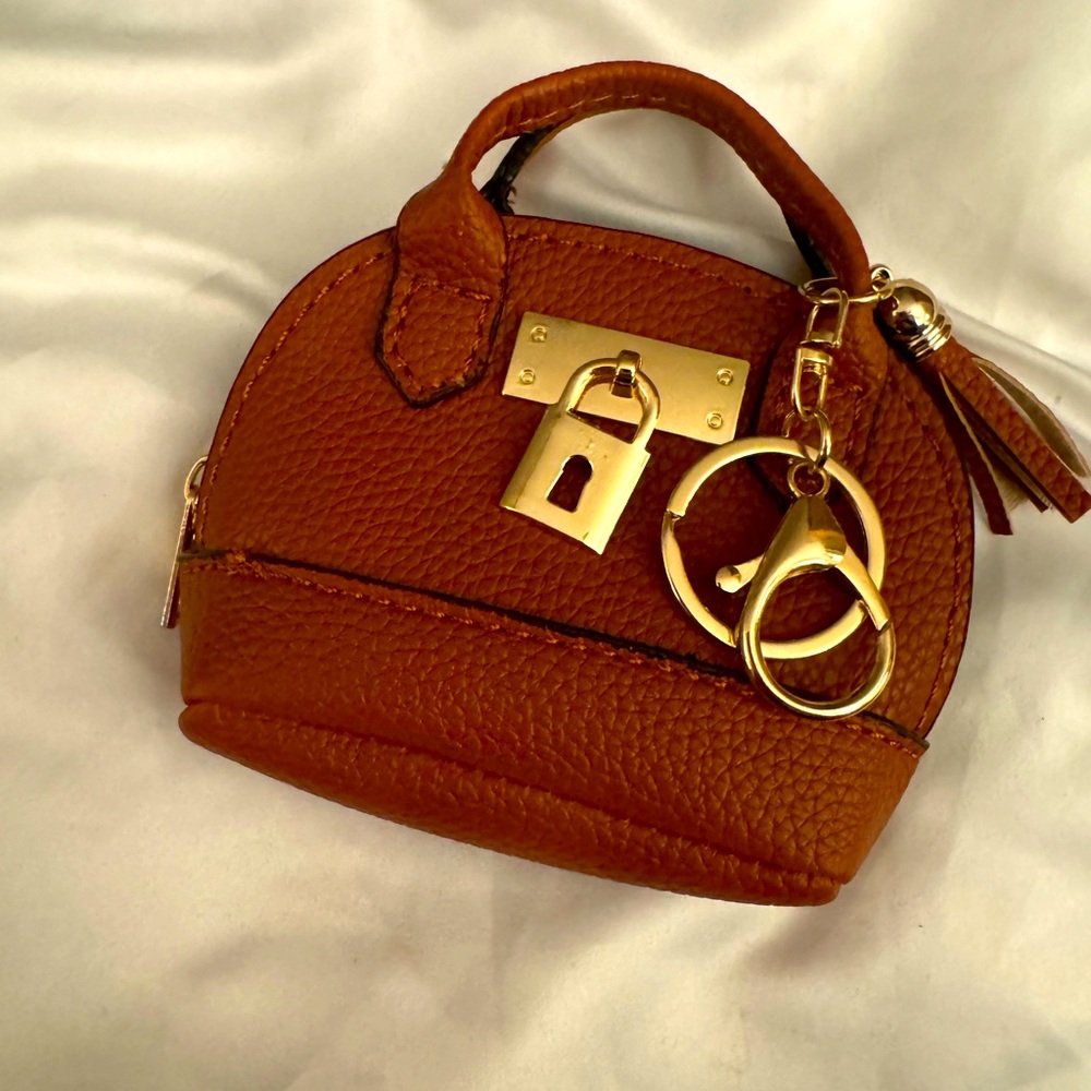 Cute Mini Faux Leather Coin Purse Keychain w/ Zipper for money, lipstick, etc.